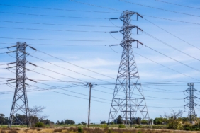Enerji Bakanlığı, FERC'in Elektrik Maliyet Düşürme Planını Destekliyor